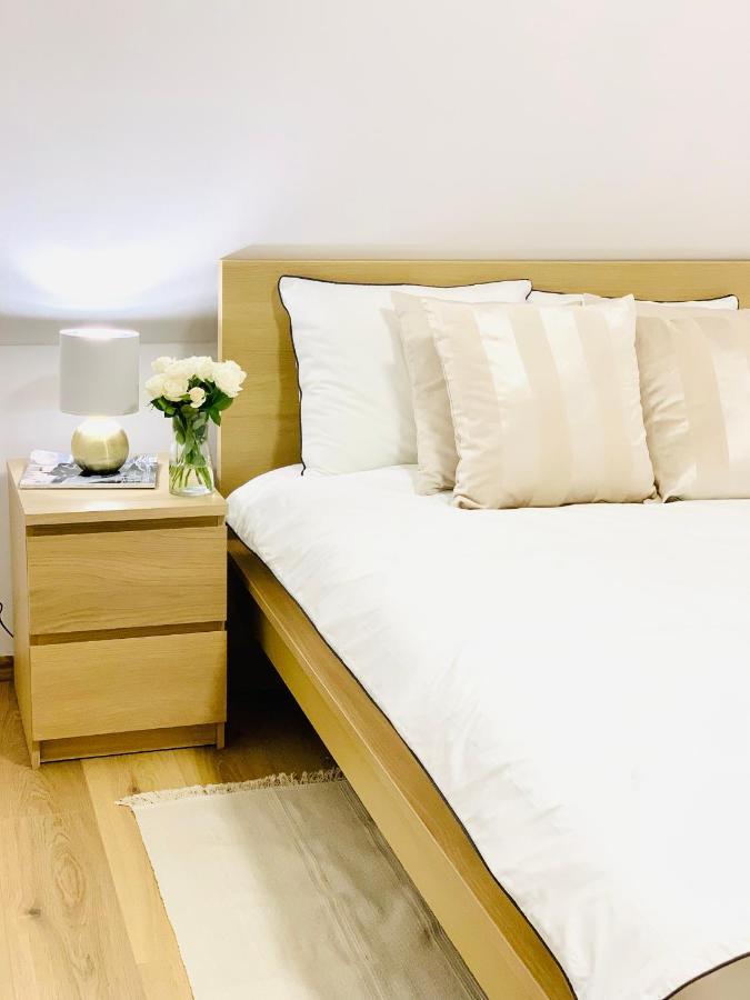 Apartament W Samym Sercu Miasta Z Darmowym Parkingiem Pod Zlotym Lwem -Hotel VI Klodzko Luaran gambar