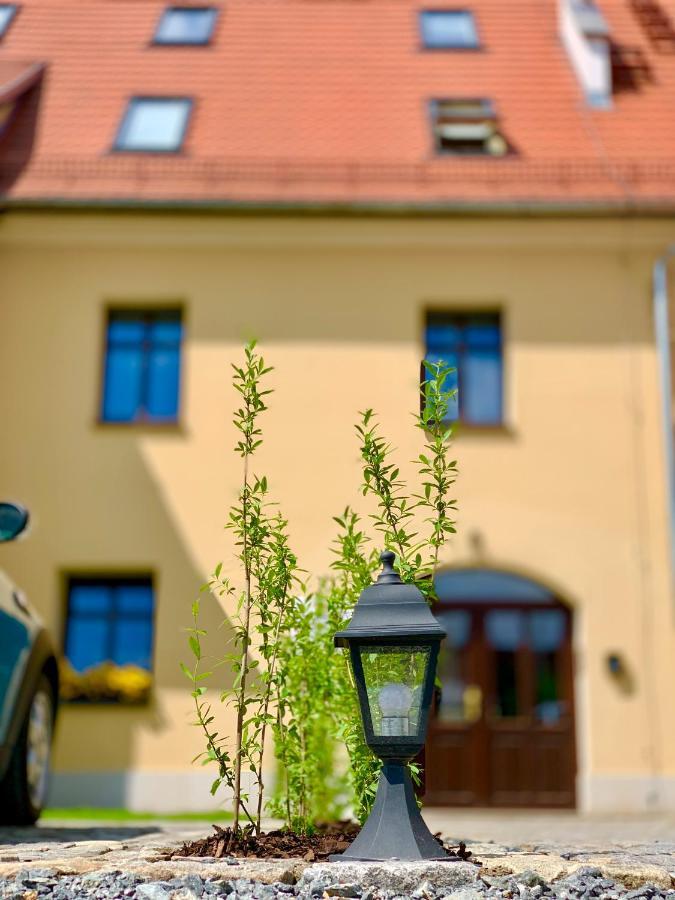 Apartament W Samym Sercu Miasta Z Darmowym Parkingiem Pod Zlotym Lwem -Hotel VI Klodzko Luaran gambar